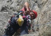 Navarro escalando en 